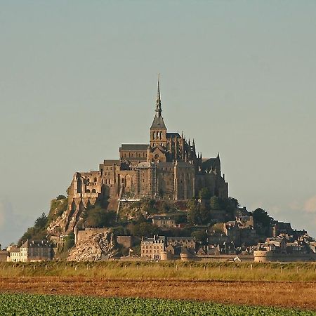 Gite A 1,9 Km Du Mont St Michel Villa โบวัวร์ ภายนอก รูปภาพ